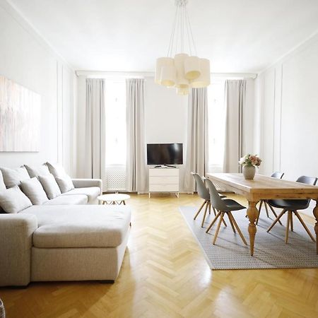 Heymi Apartments Karlsplatz Viena Exterior foto