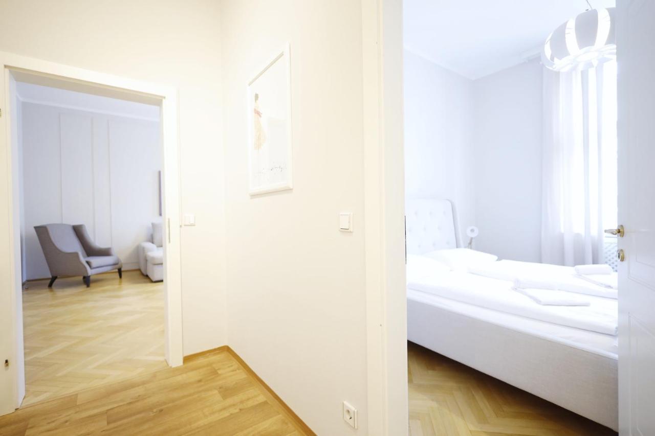 Heymi Apartments Karlsplatz Viena Exterior foto